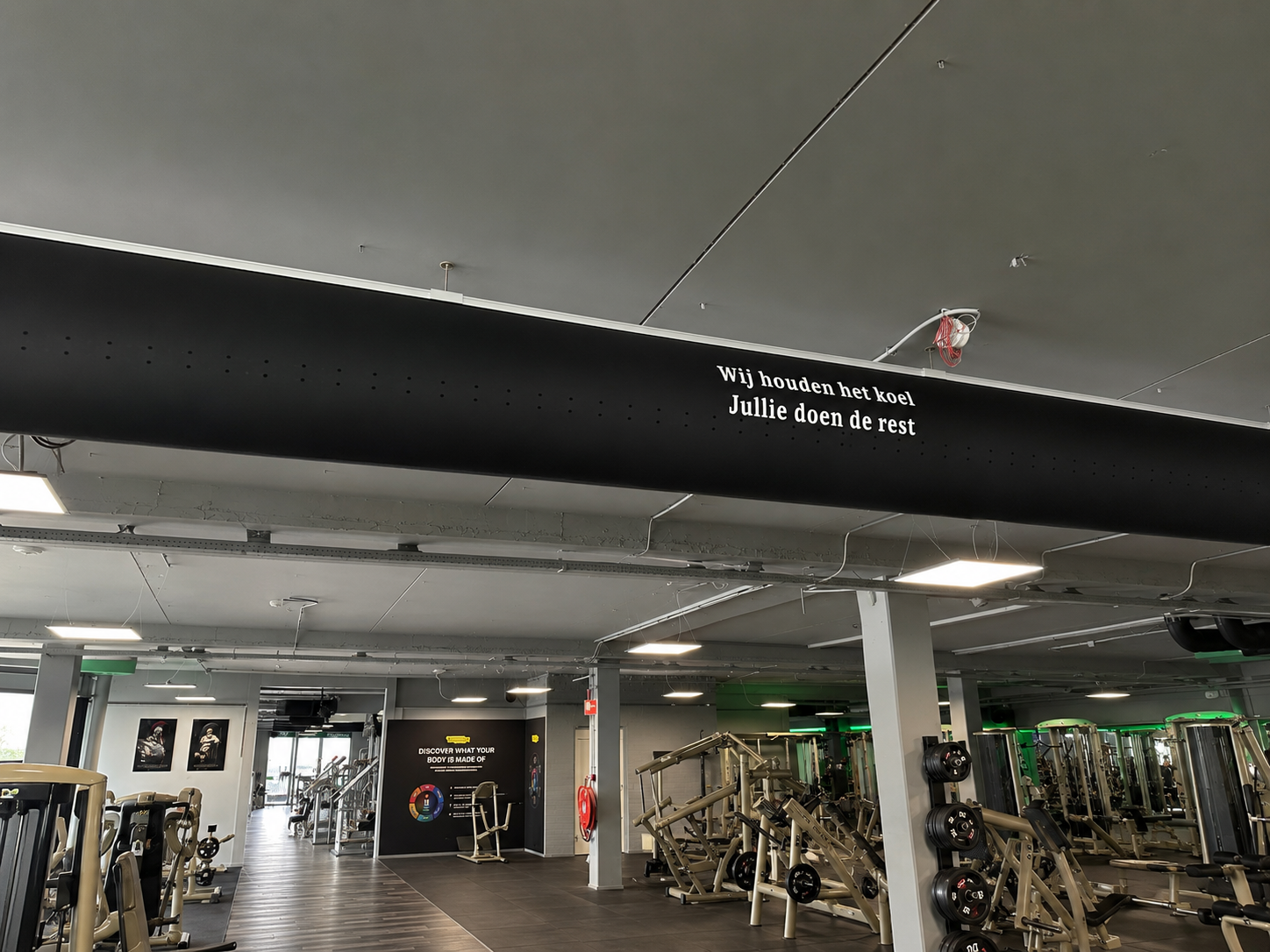 Ruime trainingsvloer van RGYM